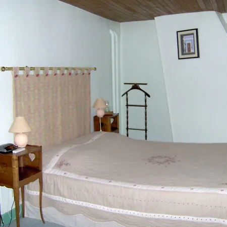 Bed & Breakfast Au Clos Des Colombages 3*